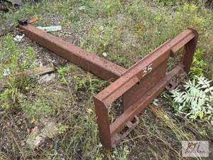 lot 35 image: Skid loader mounted boom pole...