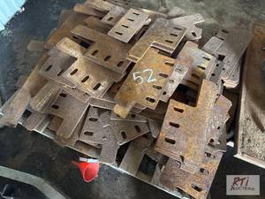 lot 52 image: Pallet of steel plates...