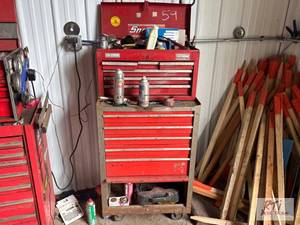 lot 59 image: Rolling tool chest and cabinet with...
