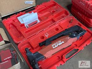 lot 61 image: Hilti DX 9-ENP powder actuated roof...