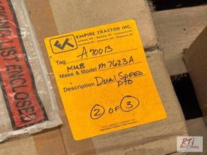 lot 33 image: Kubota&nbspM7623A dual speed PTO.&...