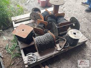 lot 73 image: (10) Partial rolls of roller chain....