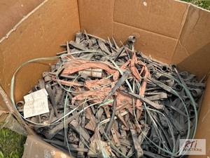 lot 101 image: Plastic fingers for grain head.&nbs...