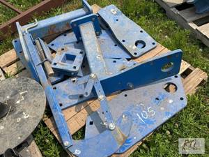 lot 105 image: Miscellaneous brackets. Located in ...