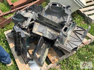 lot 110 image: Kinze hopper bottoms.&nbspLocated ...
