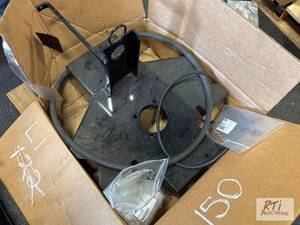 lot 150 image: Landpride&nbspsplitter box cutter....