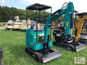lot 10 image: CF Industry H16R mini excavator, 16...