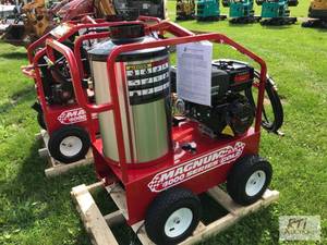 lot 12 image: New Magnum 4000 series hot high pre...