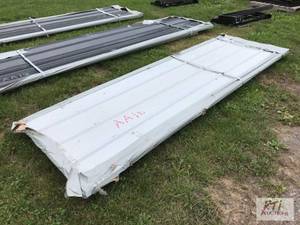 lot 33 image: 50X 3ft x 9ft 10in metal siding  r...