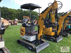 lot 37 image: CF Industry XZ20R mini excavator, 1...