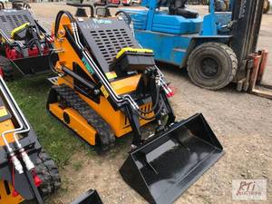 lot 58 image: Future FT360T tracked mini skid loa...