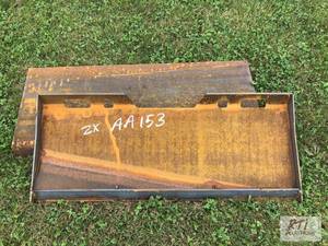 lot 84 image: 2X Skid loader attachment mounting ...