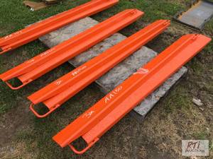 lot 89 image: 3X 76in pallet fork extensions. MD...