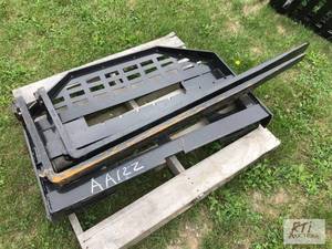 lot 152 image: Future light duty pallet forks for ...