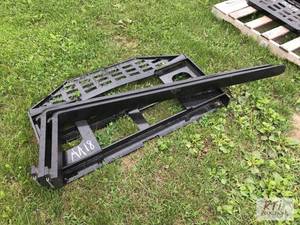lot 155 image: Future light duty skid loader palle...