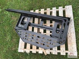 lot 158 image: Future light duty skid loader palle...
