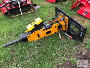lot 166 image: Future P680 hydraulic hammer for sk...
