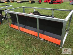 lot 209 image: Wolverine 7ft power angle dozer bla...