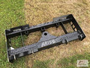 lot 211 image: Wolverine bale spear carriage for s...