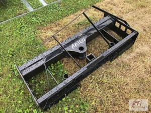 lot 213 image: Wolverine bale spear carriage for s...