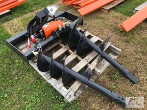 lot 225 image: Wolverine hydraulic post hole digge...