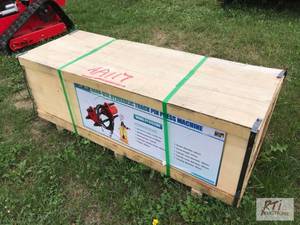 lot 240 image: Future manual hydraulic track pin p...