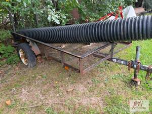 lot 38 image: 8ft utility trailer and a 119in pla...