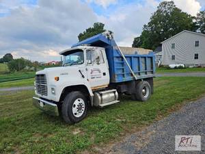 lot 57 image: 1995 Ford LN9000 6 wheeler&nbspDum...