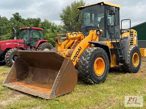 lot 66 image: Hyundai HL757-9 wheel loader. Seria...