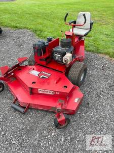 lot 120 image: Ferris H2220B Pro Cut, three-wheele...