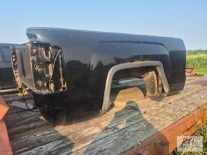 lot 152 image: 2014 GM Truck Bed. 6.5FT. BLK. The ...