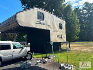 lot 153 image: Truck bed Camper. Fits in a 6.5FT b...