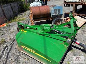 lot 175 image: John Deere M6 6ft rotary mower, cen...