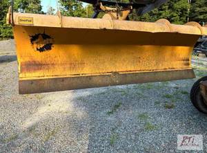 lot 182 image: Fisher 8 foot straight snow plow...