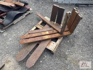 lot 193 image: (3) Sets of pallet forks, including...