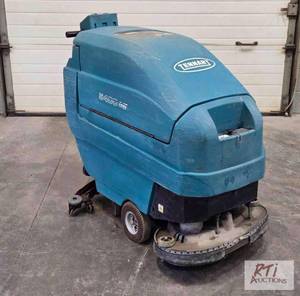 lot 206 image: Tennant 5400 walk-behind floor scru...