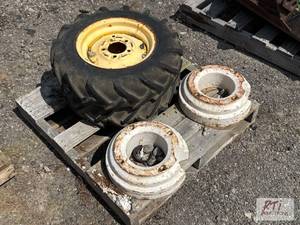 lot 252 image: General G-12 2-ply tires with ca...