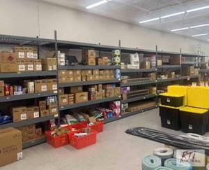 lot 268 image: Approximately 80ft of pallet rackin...