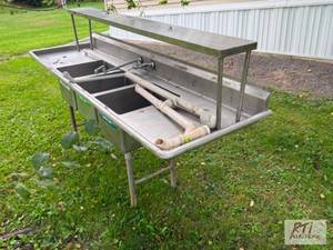 lot 292 image: Stainless steel prep table. 102IN X...