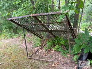 lot 294 image: Screener deck. 7FT 4IN X 71 12IN S...