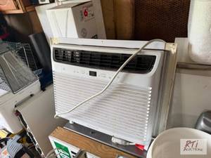 lot 309 image: Window Air Conditioner. 15,000BTU. ...