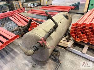 lot 318 image: Large steel storage tank.&nbsp5 fi...
