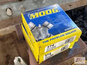 lot 335 image: Moog 374 U Joints. This item is loc...