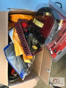 lot 371 image: Misc box of tools. Item is located ...