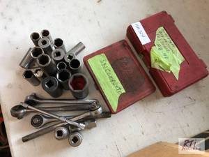 lot 382 image: Mechanic Retirement