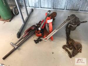 lot 383 image: Mechanic Retirement
