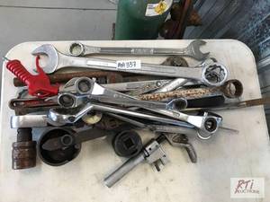 lot 385 image: Mechanic Retirement
