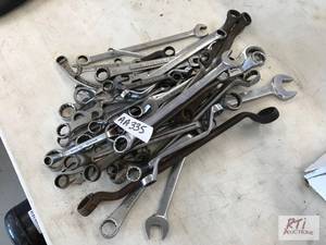 lot 390 image: Mechanic Retirement