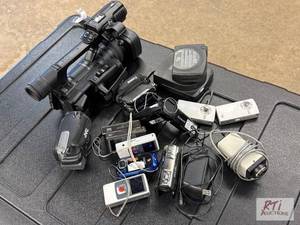 lot 437 image: Pioneer CSD. Lot of assorted camera...