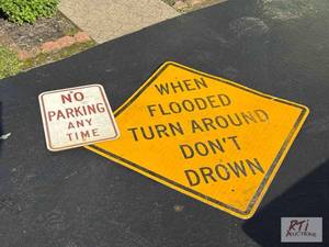 lot 43 image: (2) traffic signs...